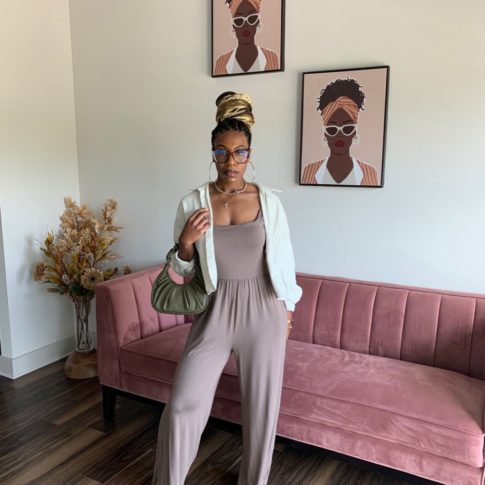 Ari Jumpsuit - Picture 2 of 3